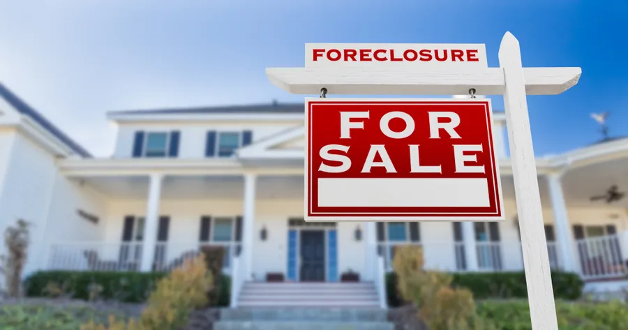 Foreclosed Homes: Your Key to Massive Savings and Profit