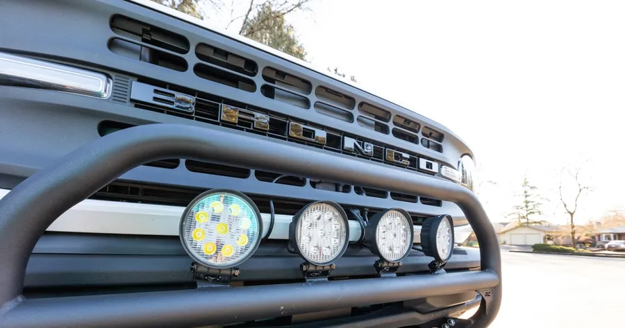 Ford Bronco vs. Jeep Wrangler: Which Off-Road SUV Reigns Supreme?