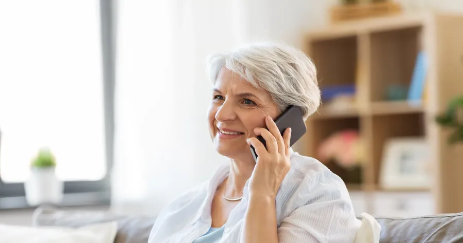 Over 50? This Is How To Get A Discounted Phone Near Columbus