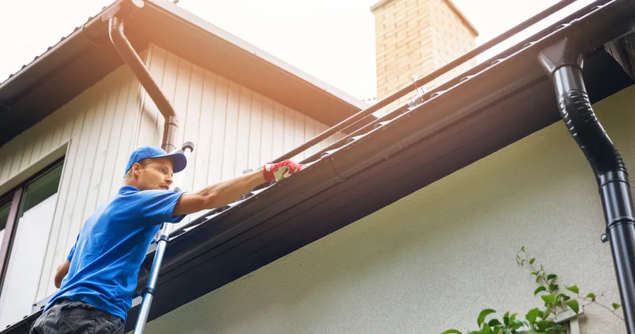 Best Gutter Cleaning for Every Budget: Discover Affordable Cleaning Options