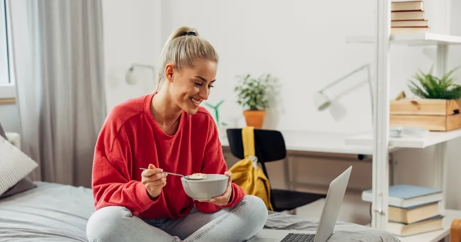 Dorm Room Essentials: Creating a Comfortable and Functional Space