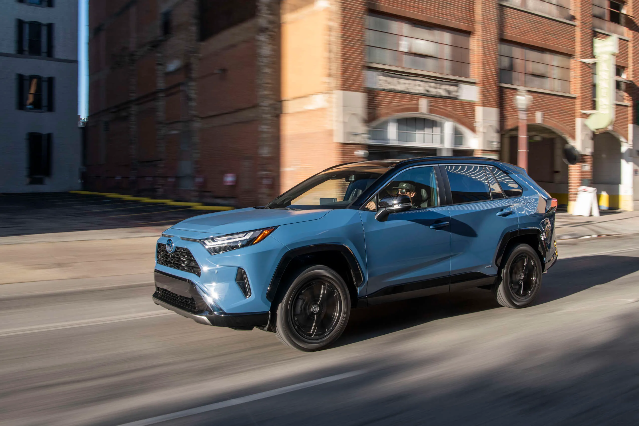 The Most Popular Midsize SUVs and Crossovers