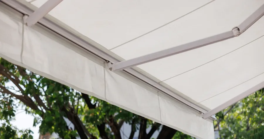 Outdoor Awnings: A Guide to Choosing the Perfect Shade Solution