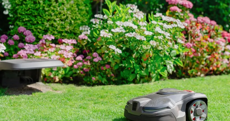 The Benefits of Robotic Lawn Mowers