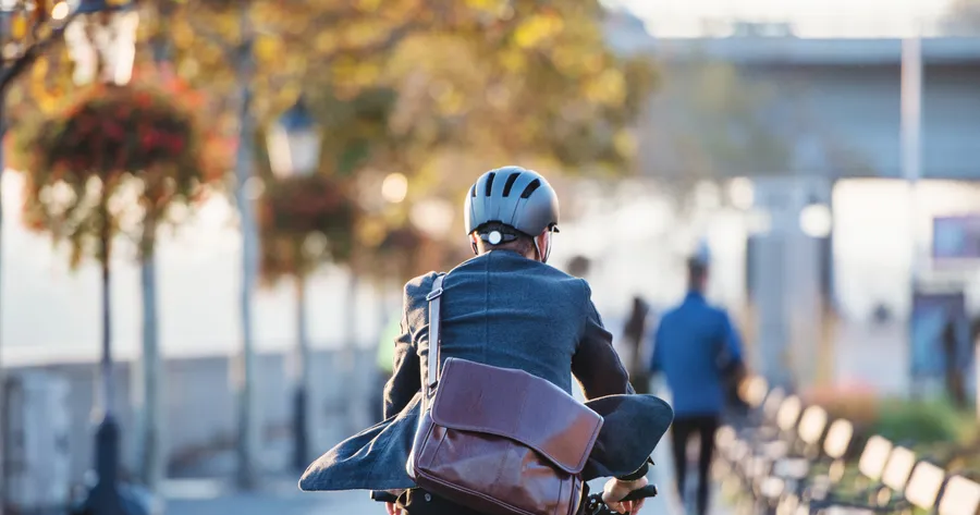 Hop On! Discover the Joys of an Eco-Friendly Electric Bike Commute