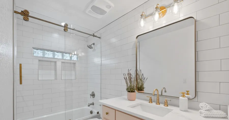 How to Transform Your Bathroom on a Budget with Stylish Solutions