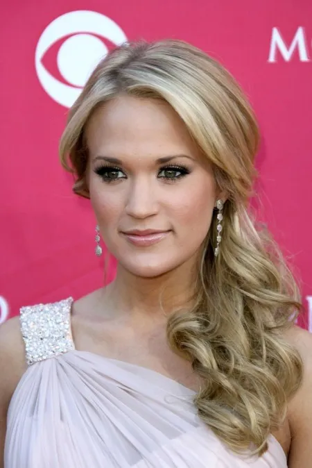 Style Face-Off- Side Ponytail, Carrie Underwood