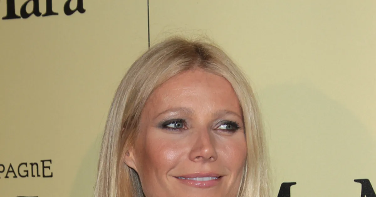 Paltrow's Grandmother Dies Fame10