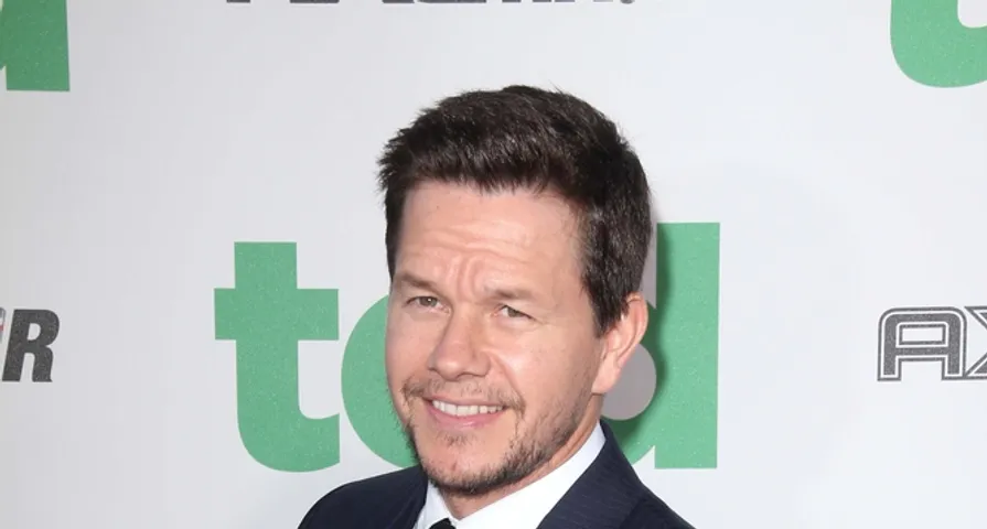 14 Hottest Male Celebrities In Their 40s! - Page 11 of 14 - Fame10