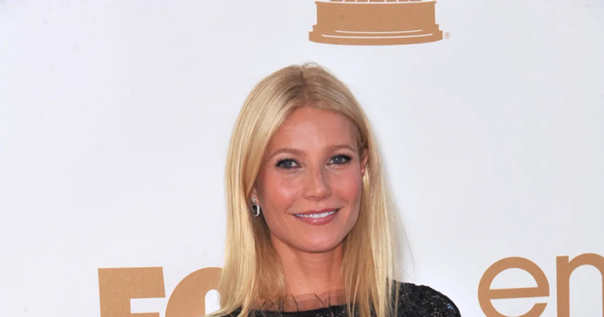 Paltrow Dares Chris Martin To Take Ice Bucket Challenge Fame10