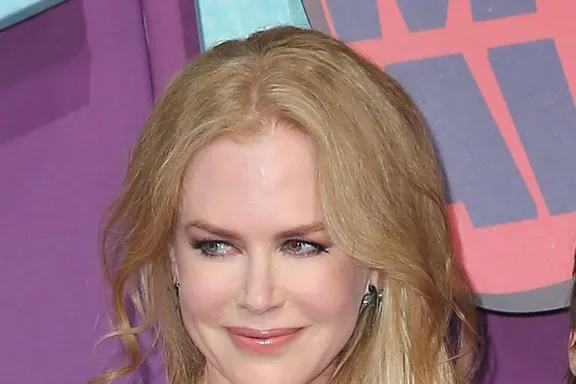Nicole Kidman Thanks Fans For Support Following Dad’s Death