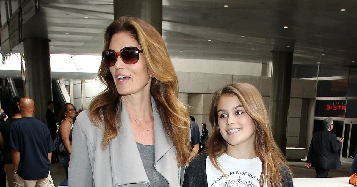 Cindy Crawford's Daughter Models For Teen Vogue Fame10