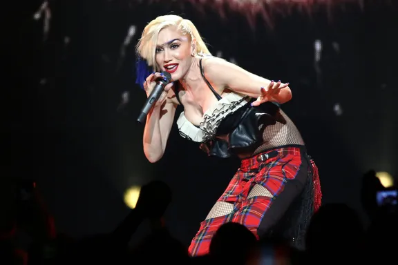 Gwen Stefani Performed New Song “Used To Love You” Following Split