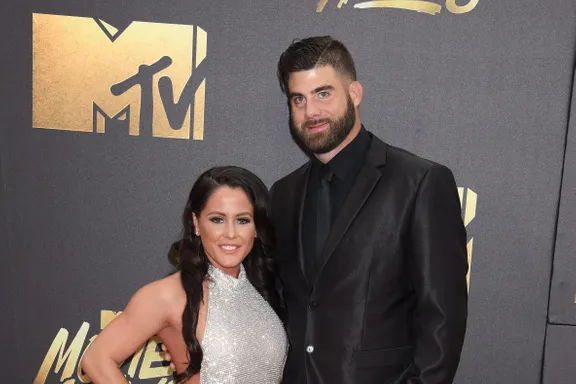 Jenelle Eason Fires Back At Authorities For Claiming She Made Up Dog Shooting Story For “Publicity”