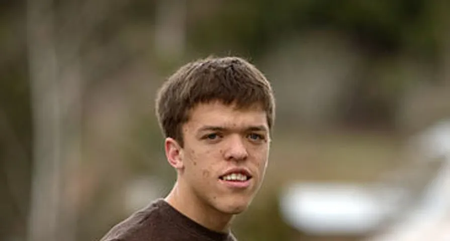 Things You Might Not Know About 'Little People, Big World' Star Zach ...