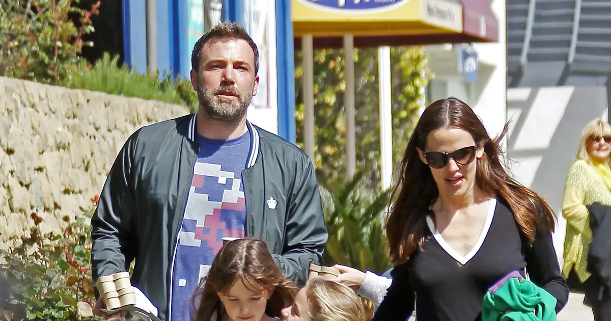 Jennifer Garner Shares Sweet Father's Day Tribute To Ben Affleck Fame10(02)