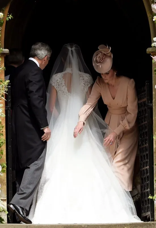 Hidden Details On Pippa Middleton's Wedding Dress You Didn't Know About ...