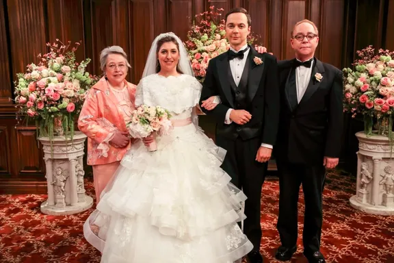 Mayim Bialik Reveals She “Didn’t Feel Beautiful” During Big Bang Theory Wedding