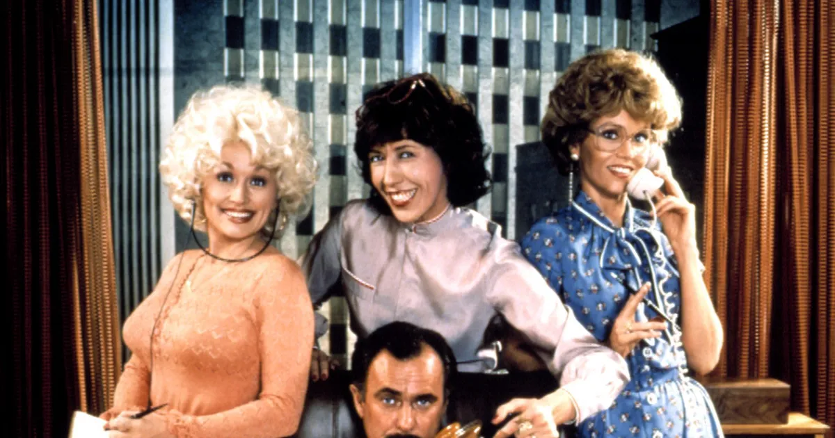 Dolly Parton Opens Up About '9 To 5' Sequel - Fame10