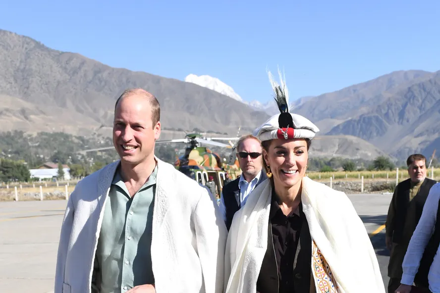 Kate Middleton Is “Impressed” By William’s Geography On Pakistan Tour