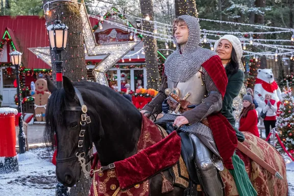 Netflix's 2019 Christmas Lineup: Holiday Movies, Episodes And More