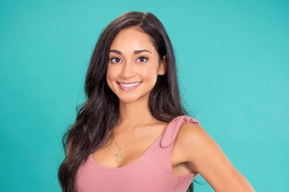 ‘Cosmo’ Editor-In-Chief Pulls Bachelor Cover After Contestant Victoria Fuller Modeled Clothing With An Offensive Slogan