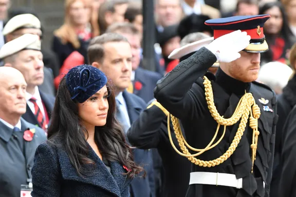 Meghan Markle Dazzles In Navy At The Field Of Remembrance Service