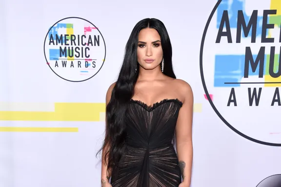 Demi Lovato Reportedly Dating ‘Young And The Restless’ Star Max Ehrich