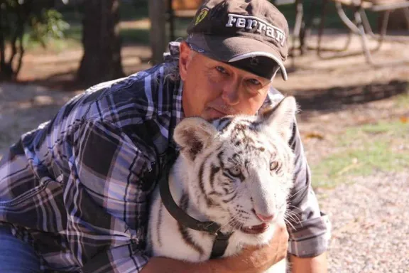 ‘Tiger King’ Star Jeff Lowe Says There’s “Much More” To Know About Carole Baskin’s Missing Husband