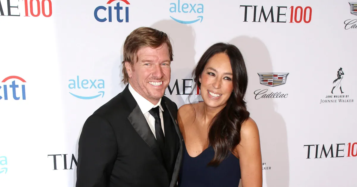 Chip Gaines Tries To Make Kids Laugh With Cheesy Dad Jokes For Father's