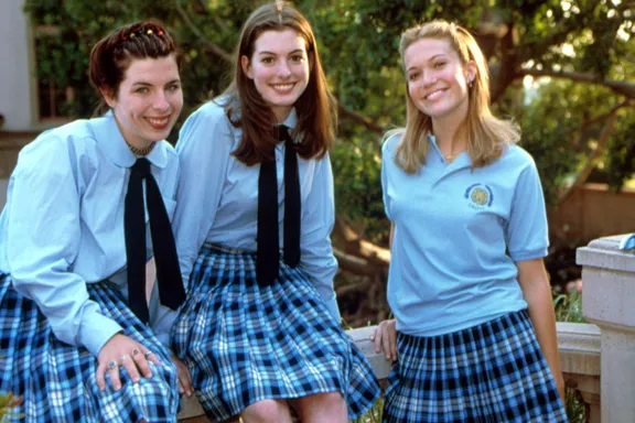 The Princess Diaries Is Reportedly Getting A New Sequel At Disney