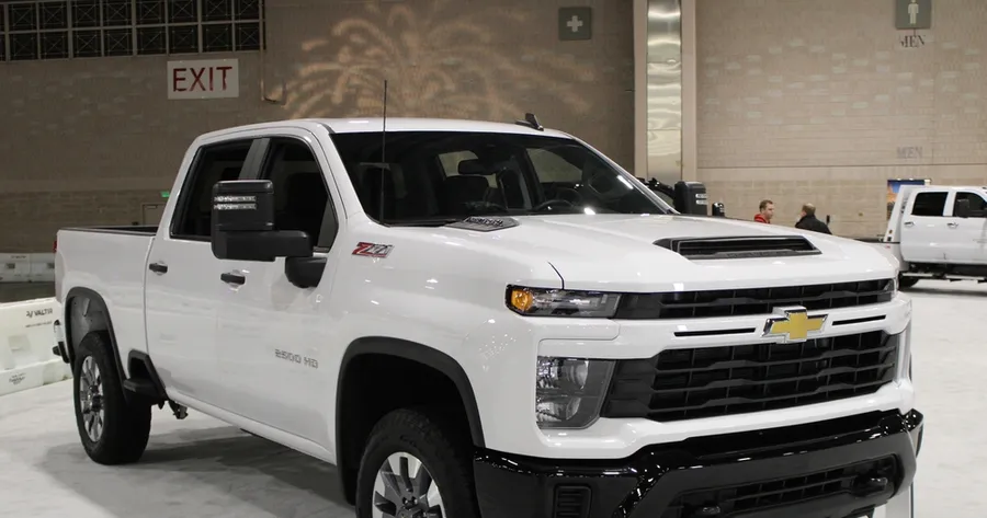 The All-New 2025 Chevrolet Silverado is A Head-Turner!