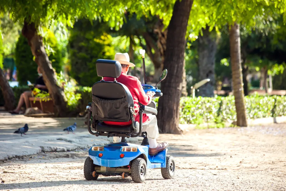 Wat Je Moet Weten Over Betaalbare Scootmobielen voor Ouderen in Nederland