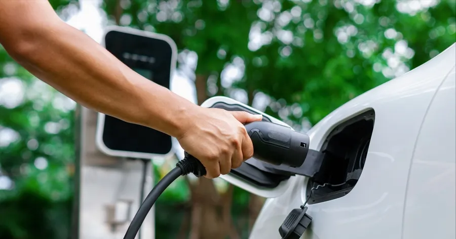 Electric Vehicle Charging Stations: How to Find, Use, and Maximize Efficiency