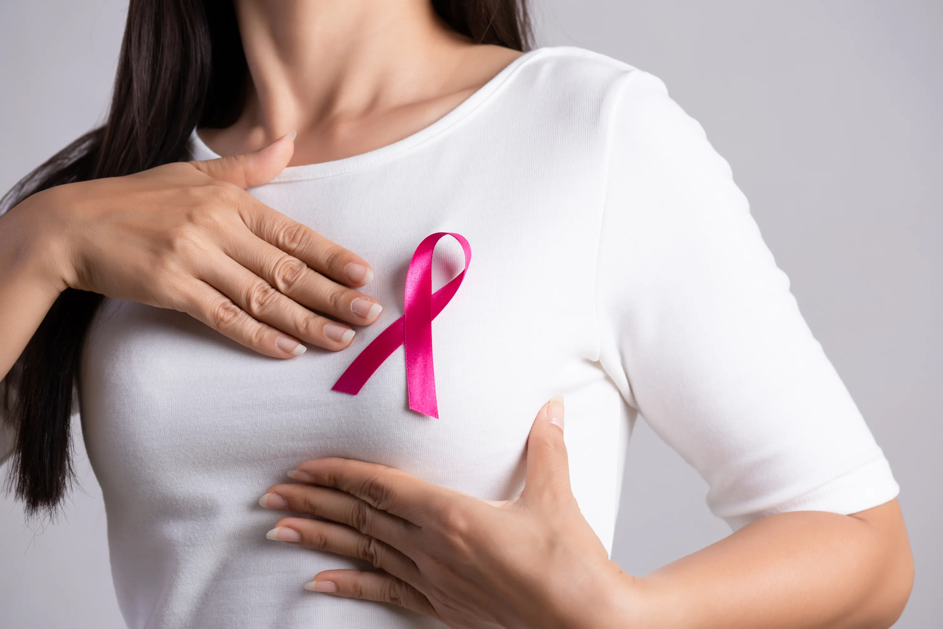 Seniors: Here Are The Early Signs of Metastatic Breast Cancer to Be Aware of