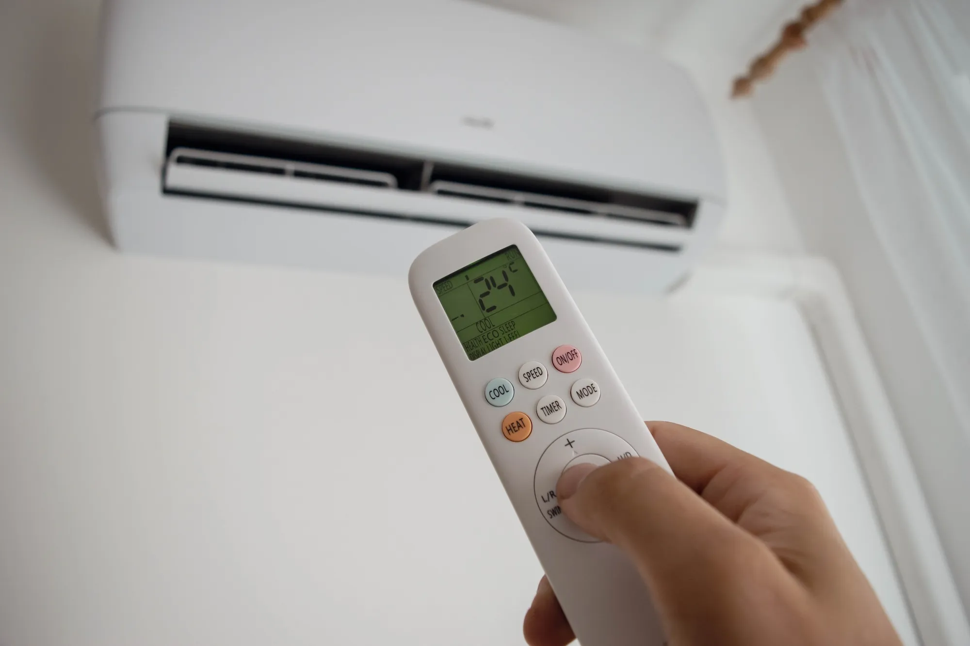 Americans Are Freaking Out For These Ductless Air Conditioner Units