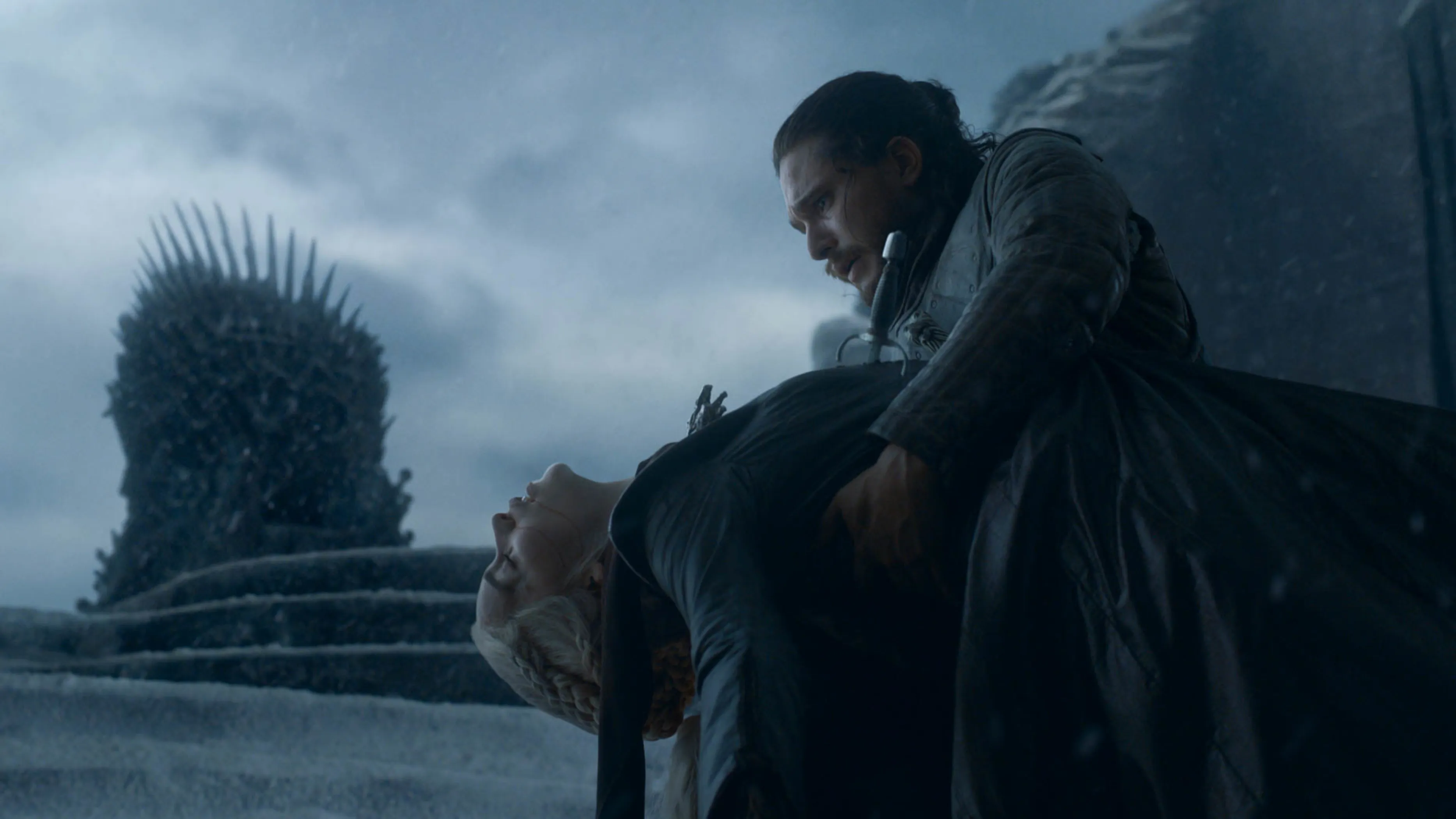 9 Still Unanswered Questions from GAME OF THRONES Season 1