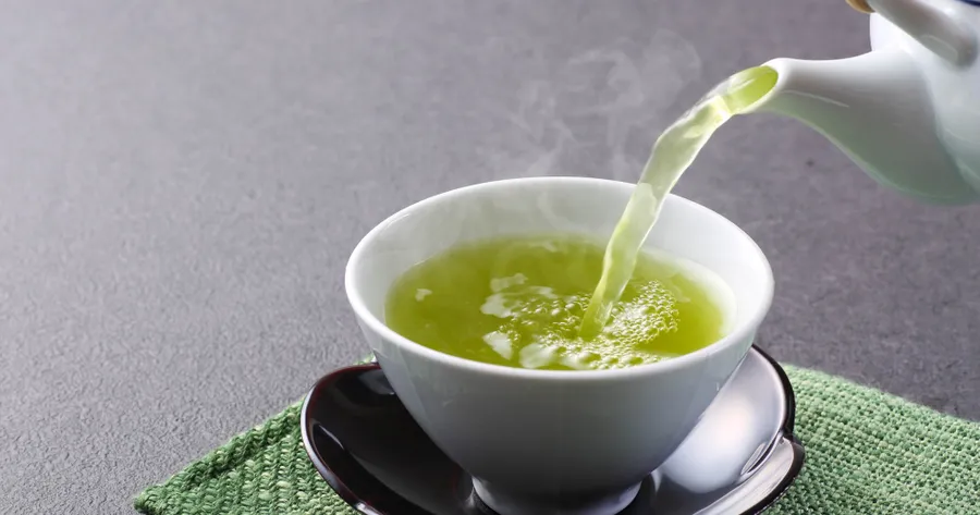 How to Make Sore Throat Tea