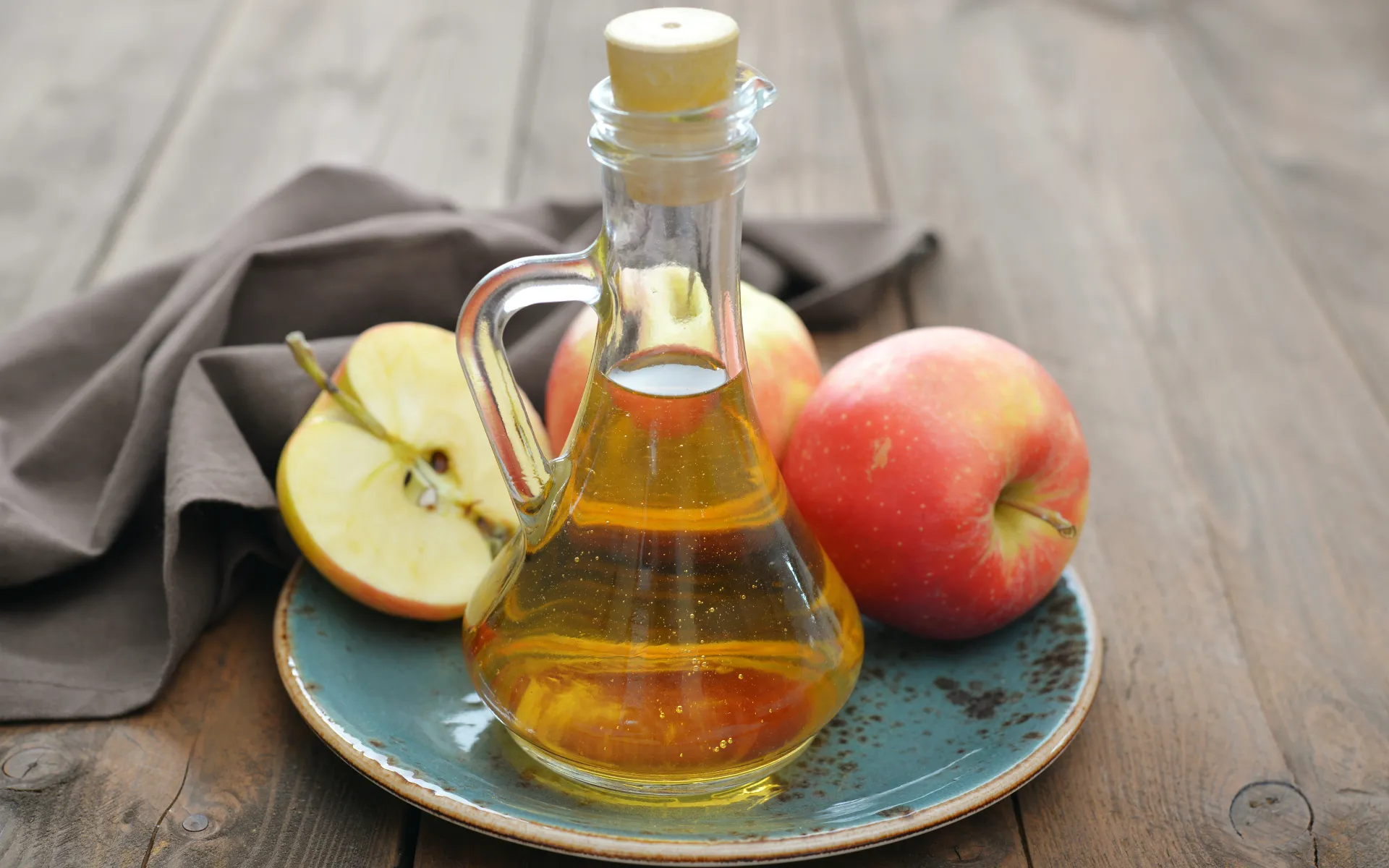 25 Uses for Apple Cider Vinegar