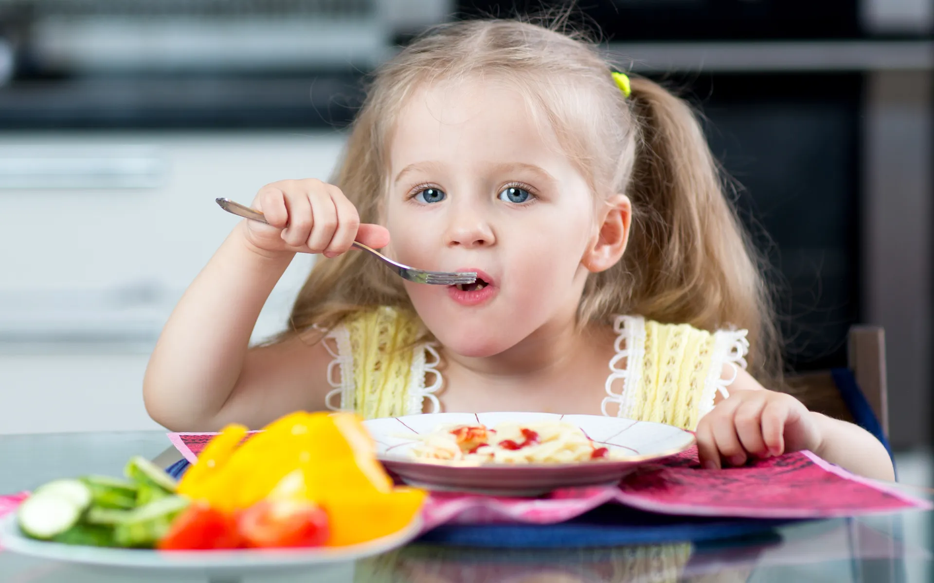 15 Ways to Trick Your Kids Into Eating Healthier
