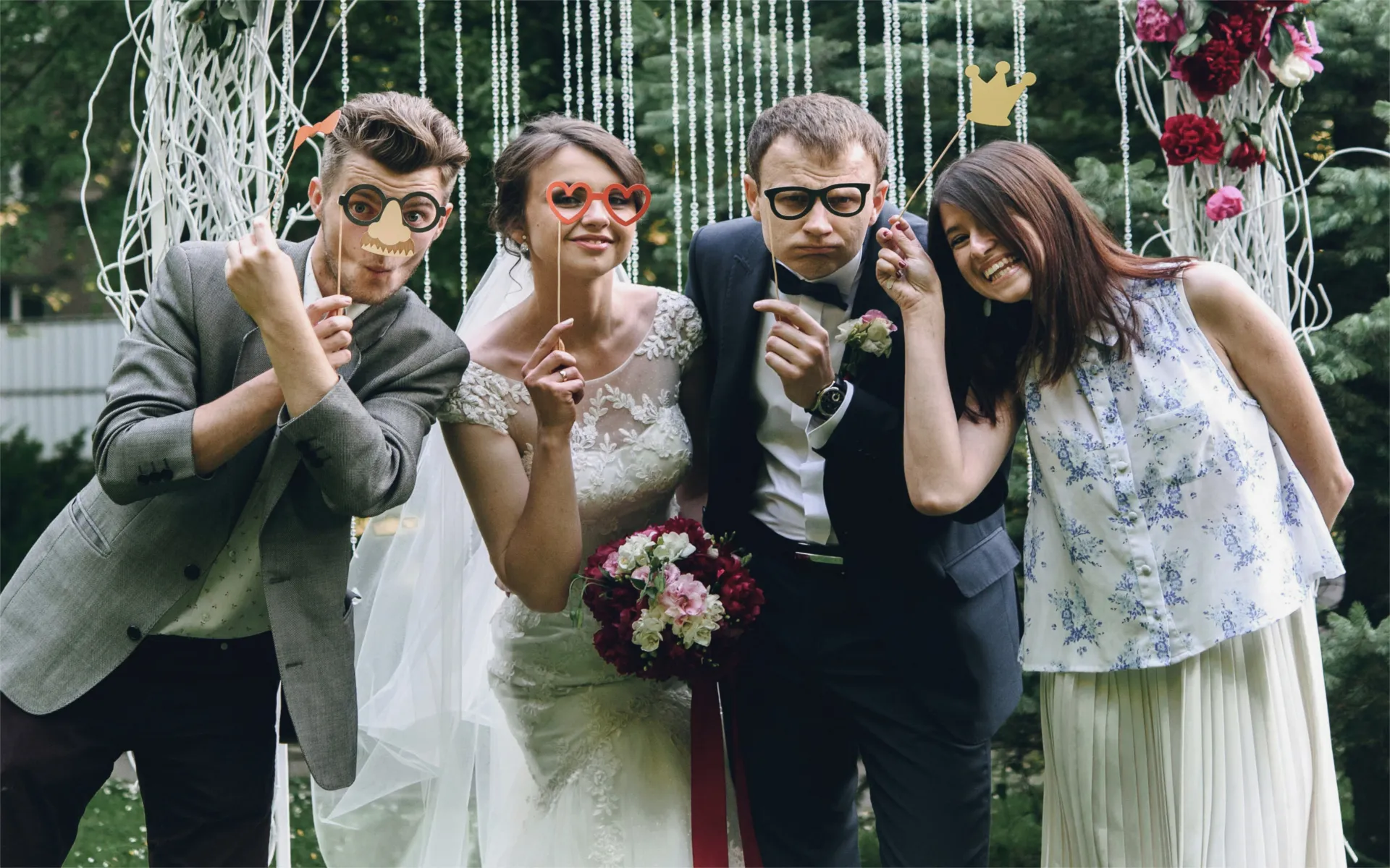 13 Etiquette Tips for Wedding Season