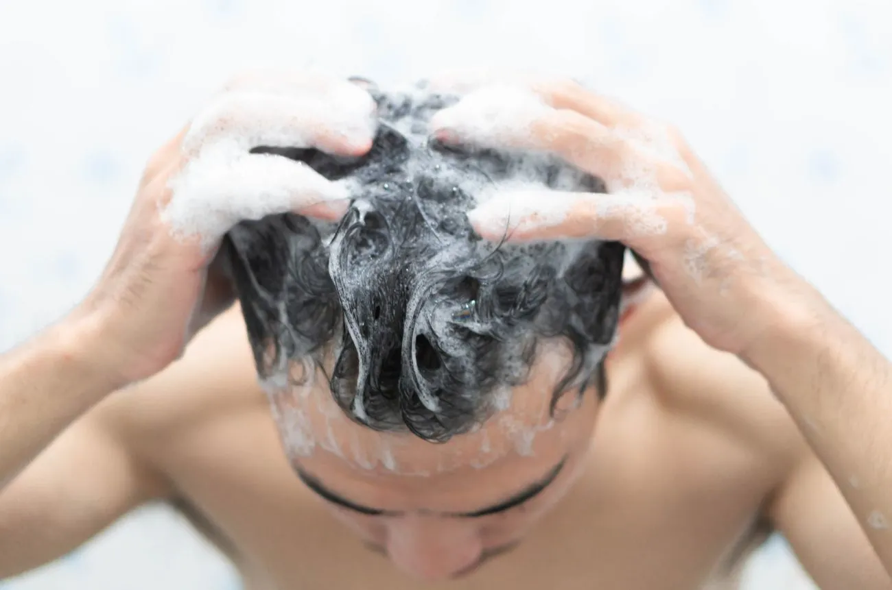 6 Popular Shampoos for Treating Hair Loss in Men