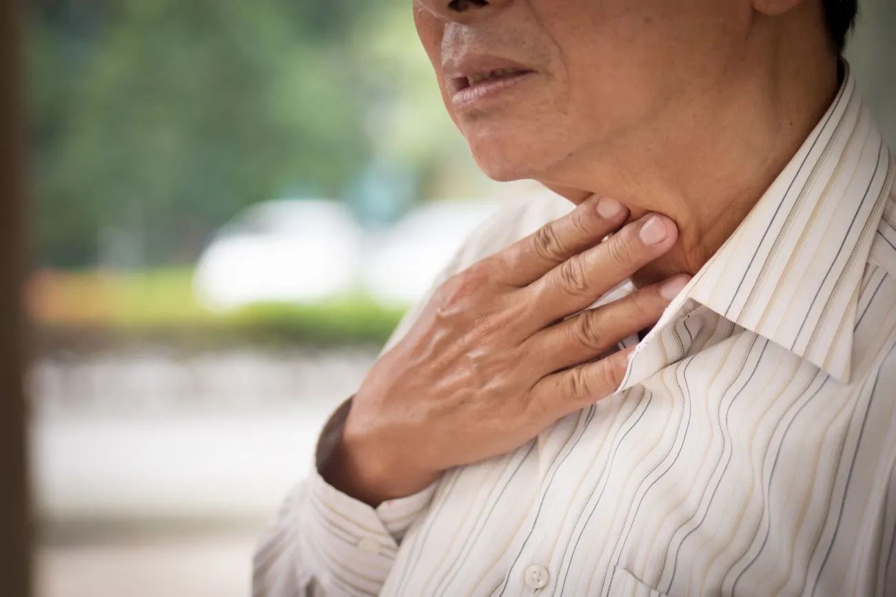 Do You Know the Early Warning Signs of Throat Cancer?