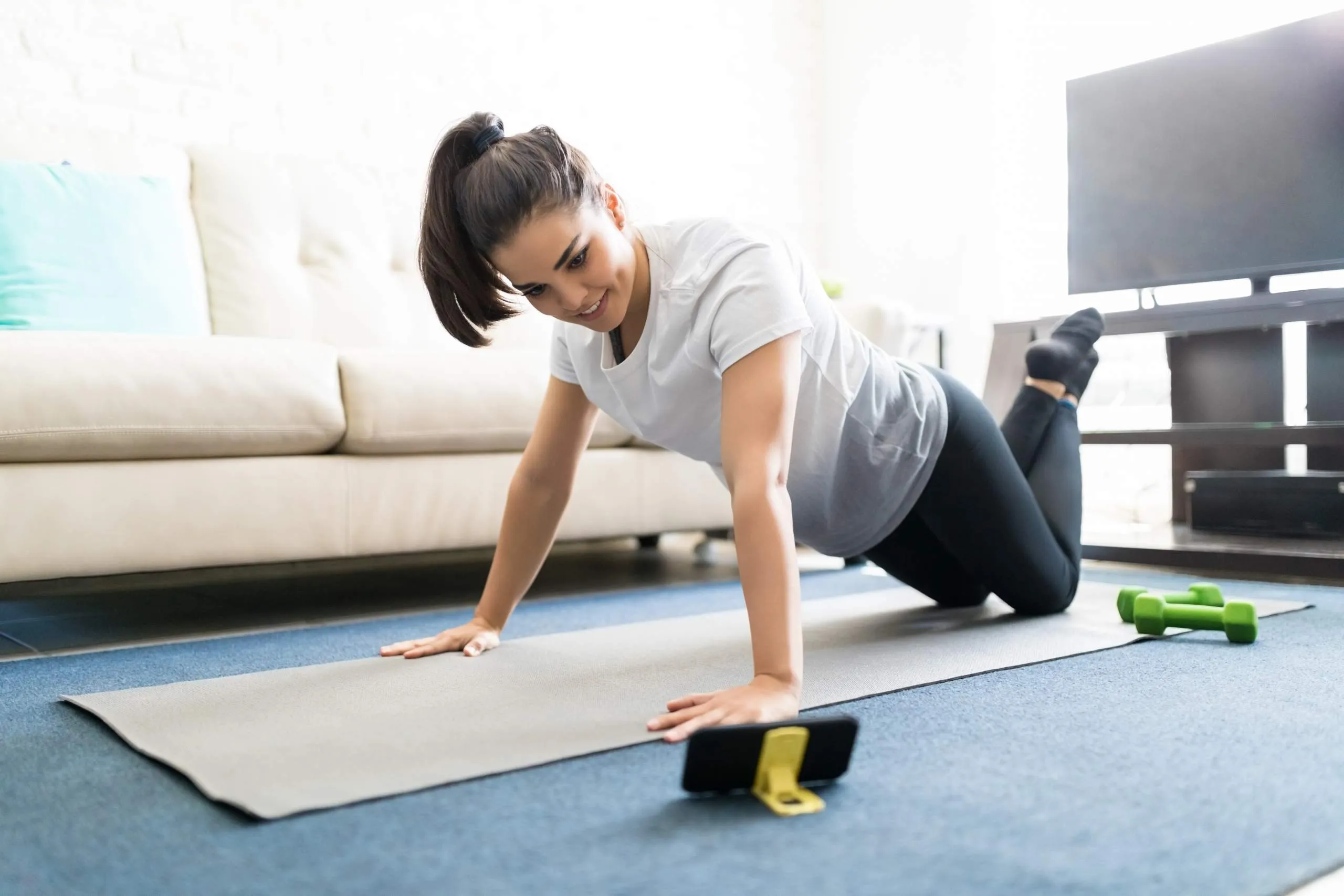 The Best Free Fitness Options to Work Out At Home