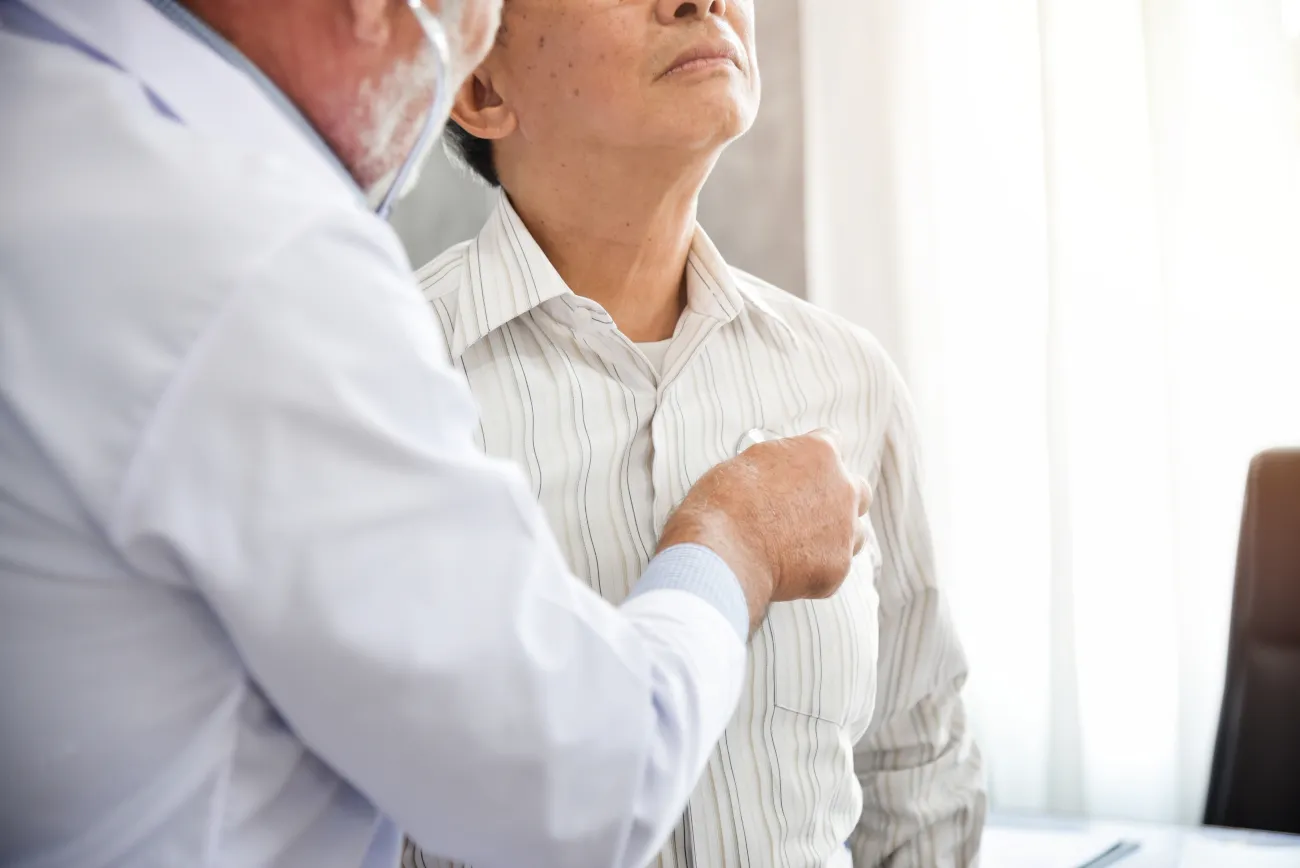 Understanding Esophageal Cancer: Symptoms, Causes, and Treatment Options