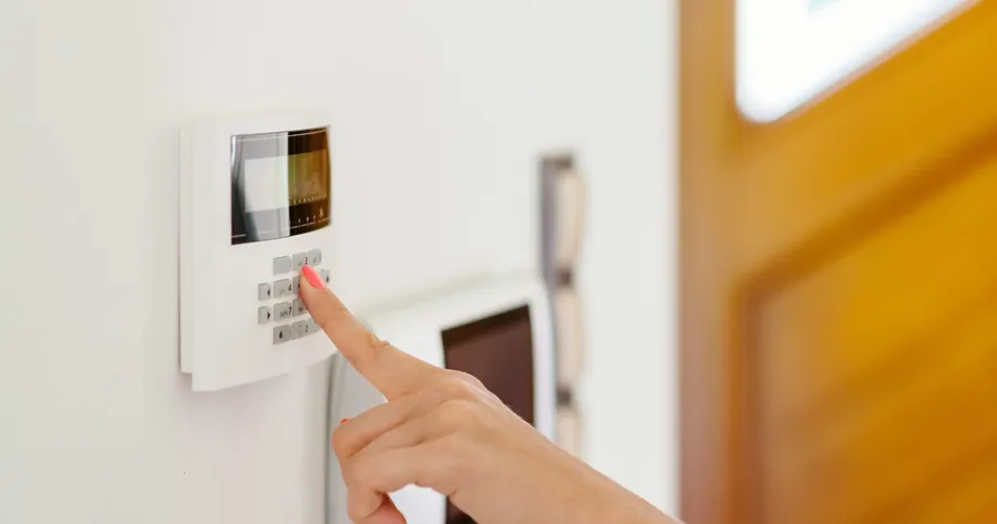 Smart Living: How Home Security Systems Can Maximize Your Safety