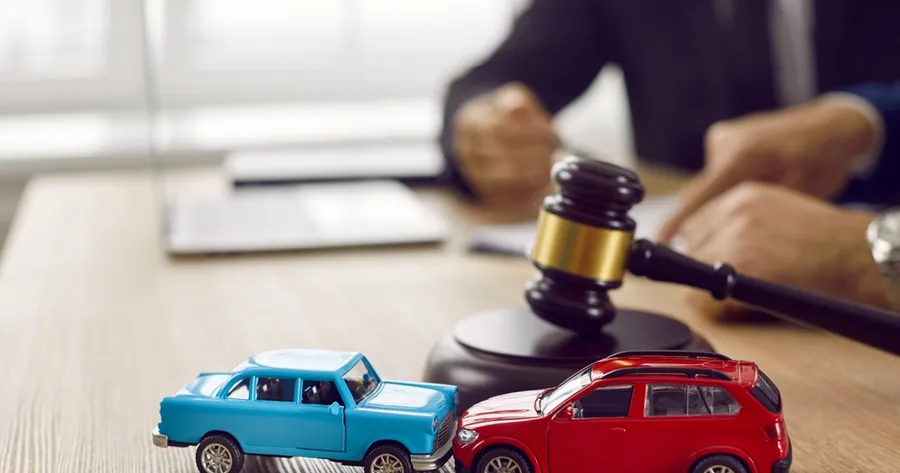 The Benefits of Hiring a Traffic Lawyer