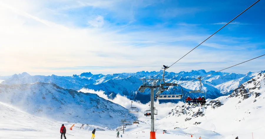 Slope Savings: Top 10 Budget-Friendly Ski Resorts