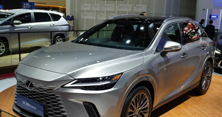 Securing a Lexus RX Under $10k: Effective Strategies