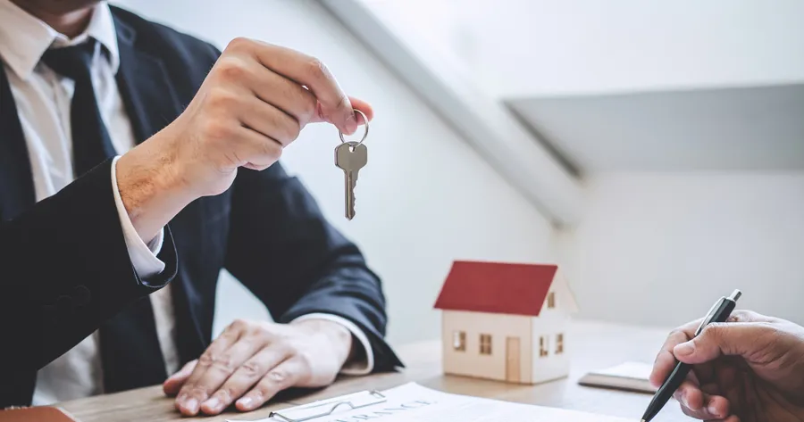 Buying A Home With Cash: 4 Key Advantages